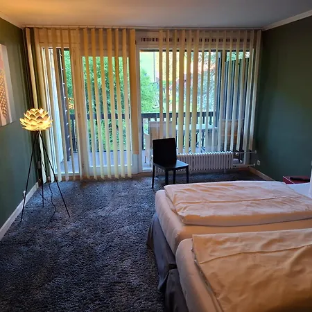 Gaestezimmer Im Parkhotel Wehrle * تيبرغ