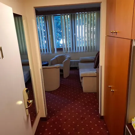 Gaestezimmer Im Parkhotel Wehrle فندق *